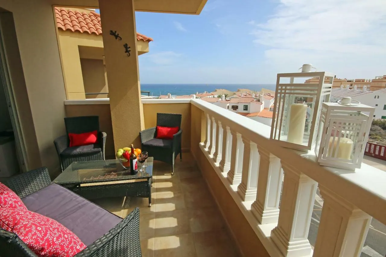 La Perla Sea View, Pool, Parking And Wifi Apartment El Medano   El Medano (Tenerife)